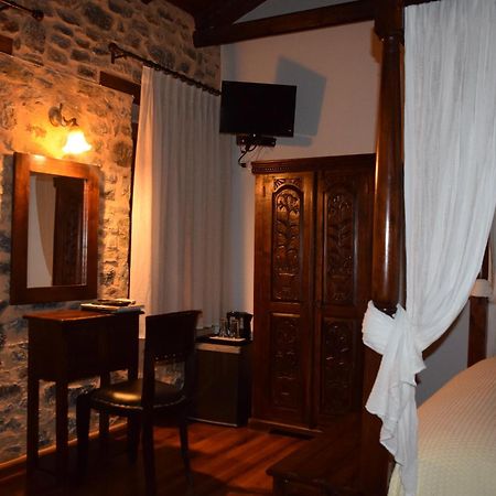 Eos - Authentic Experience Hotell Skíti Eksteriør bilde