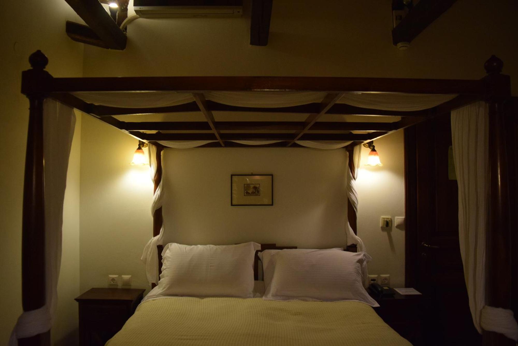 Eos - Authentic Experience Hotell Skíti Eksteriør bilde
